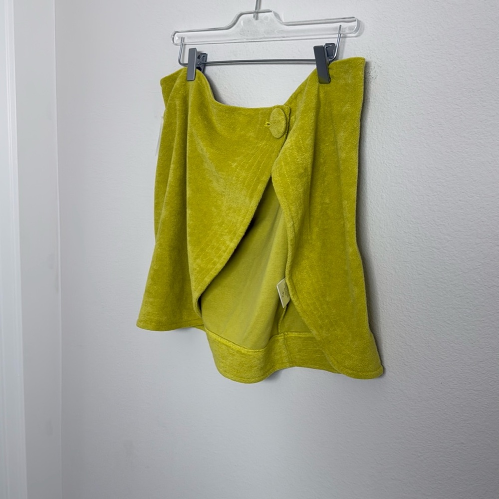 COVER UP SKIRT in Lime Green Sz M/L